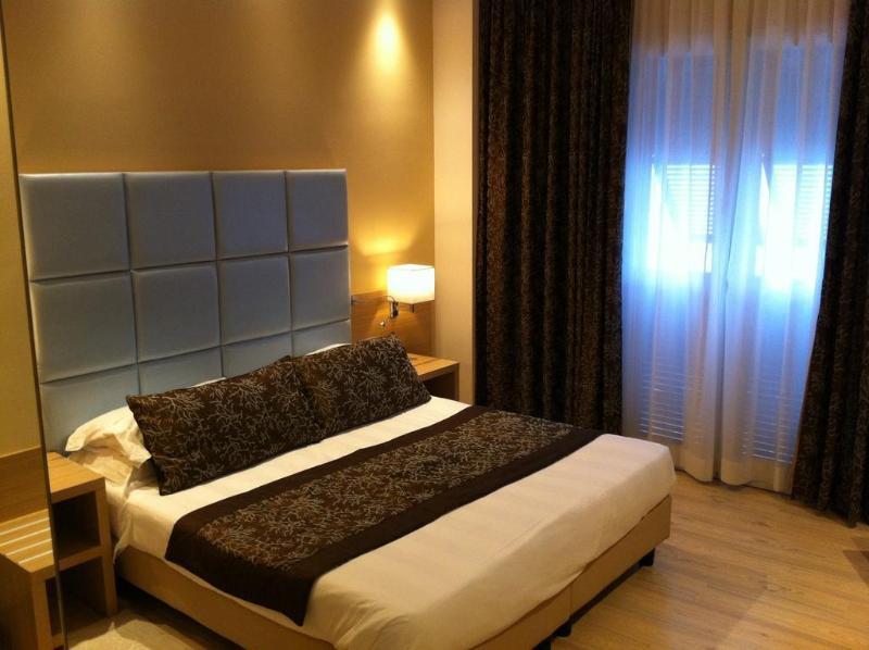 Hotel Piccolo Lido Бордигера Экстерьер фото