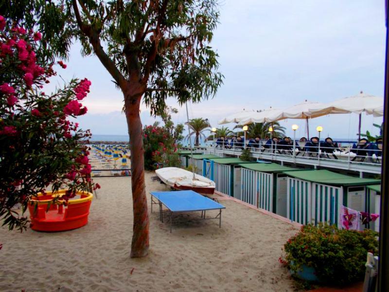Hotel Piccolo Lido Бордигера Экстерьер фото